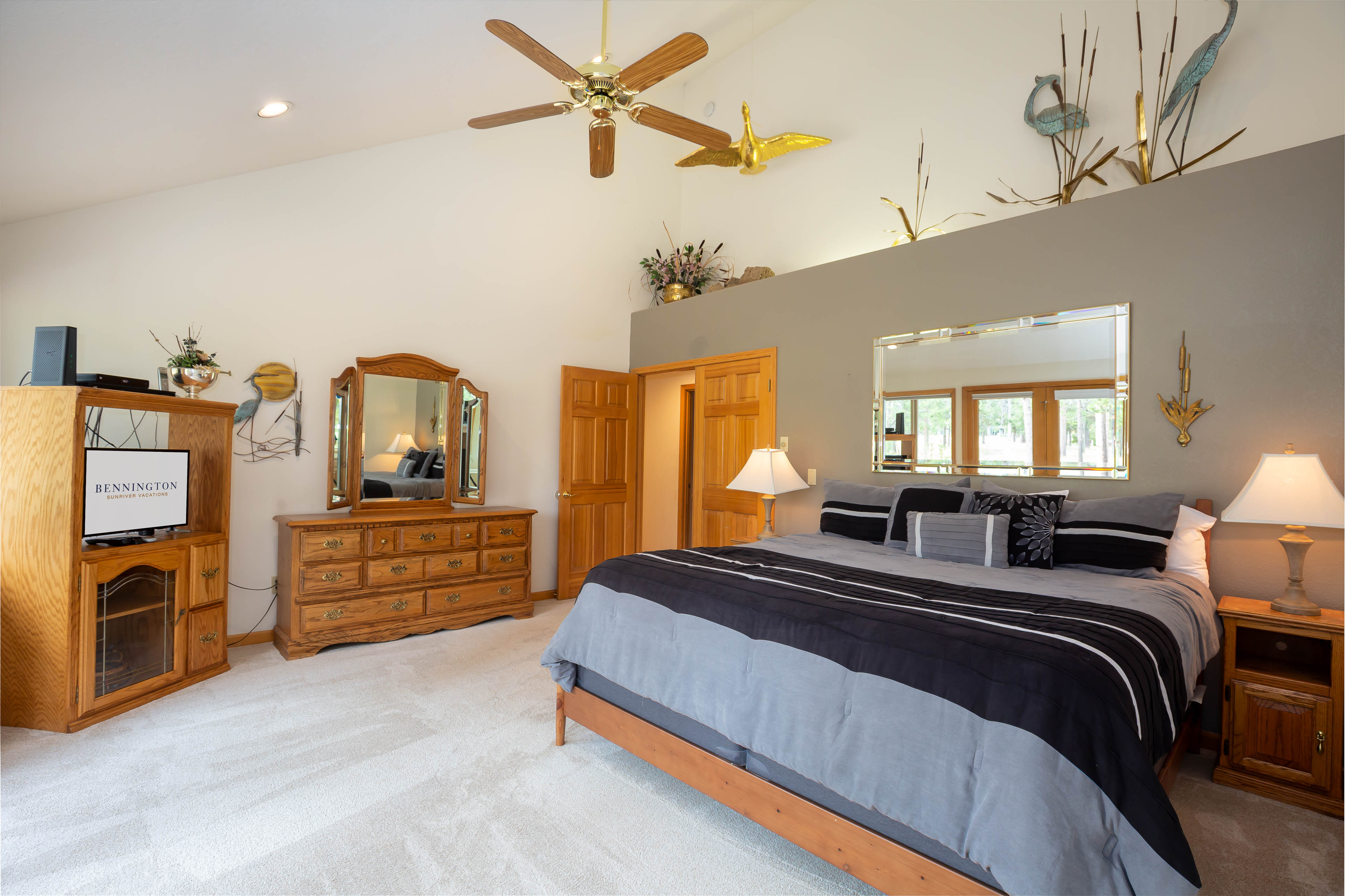 Ensuite King Bedroom