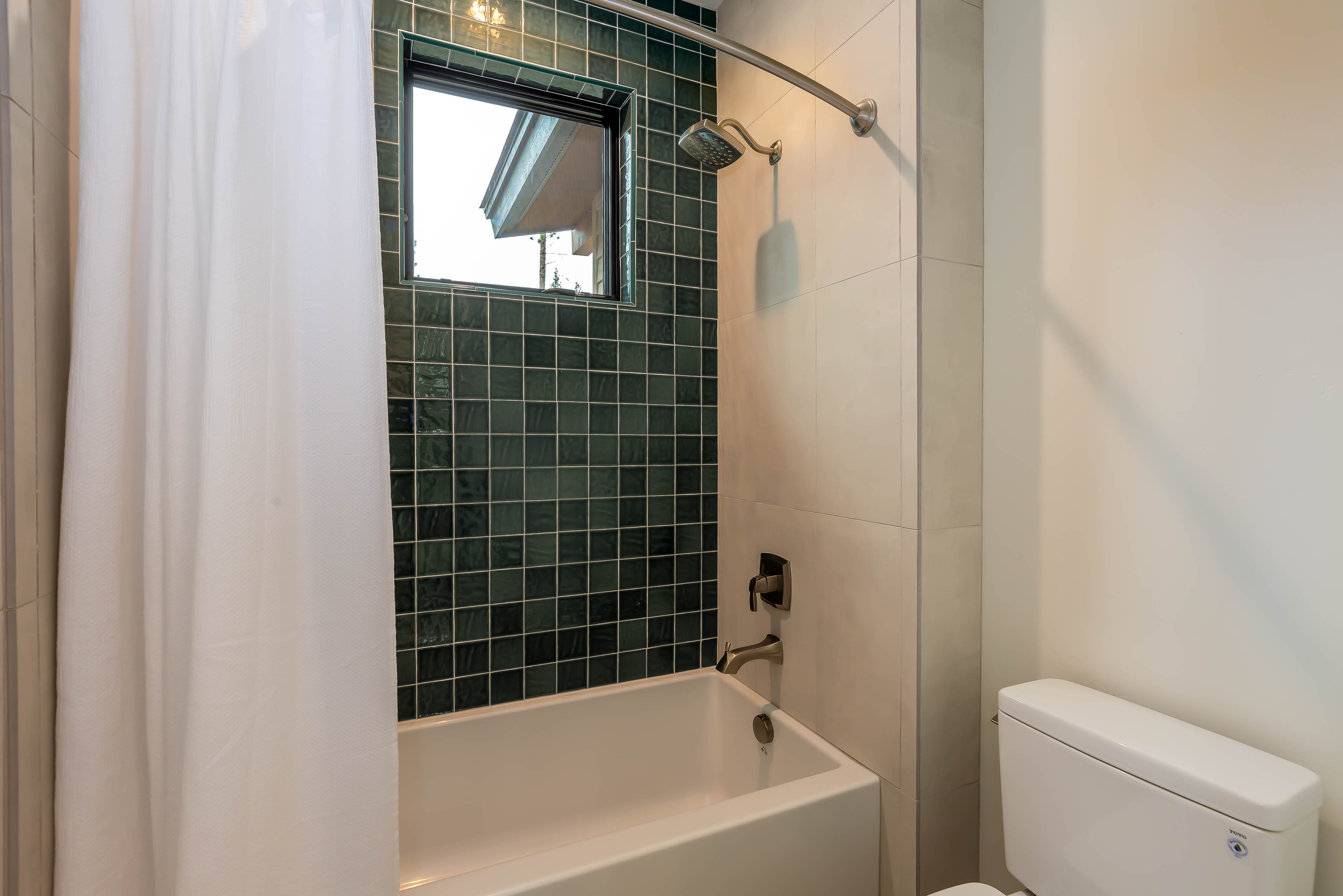 Double Bunk Bathroom - Upstairs