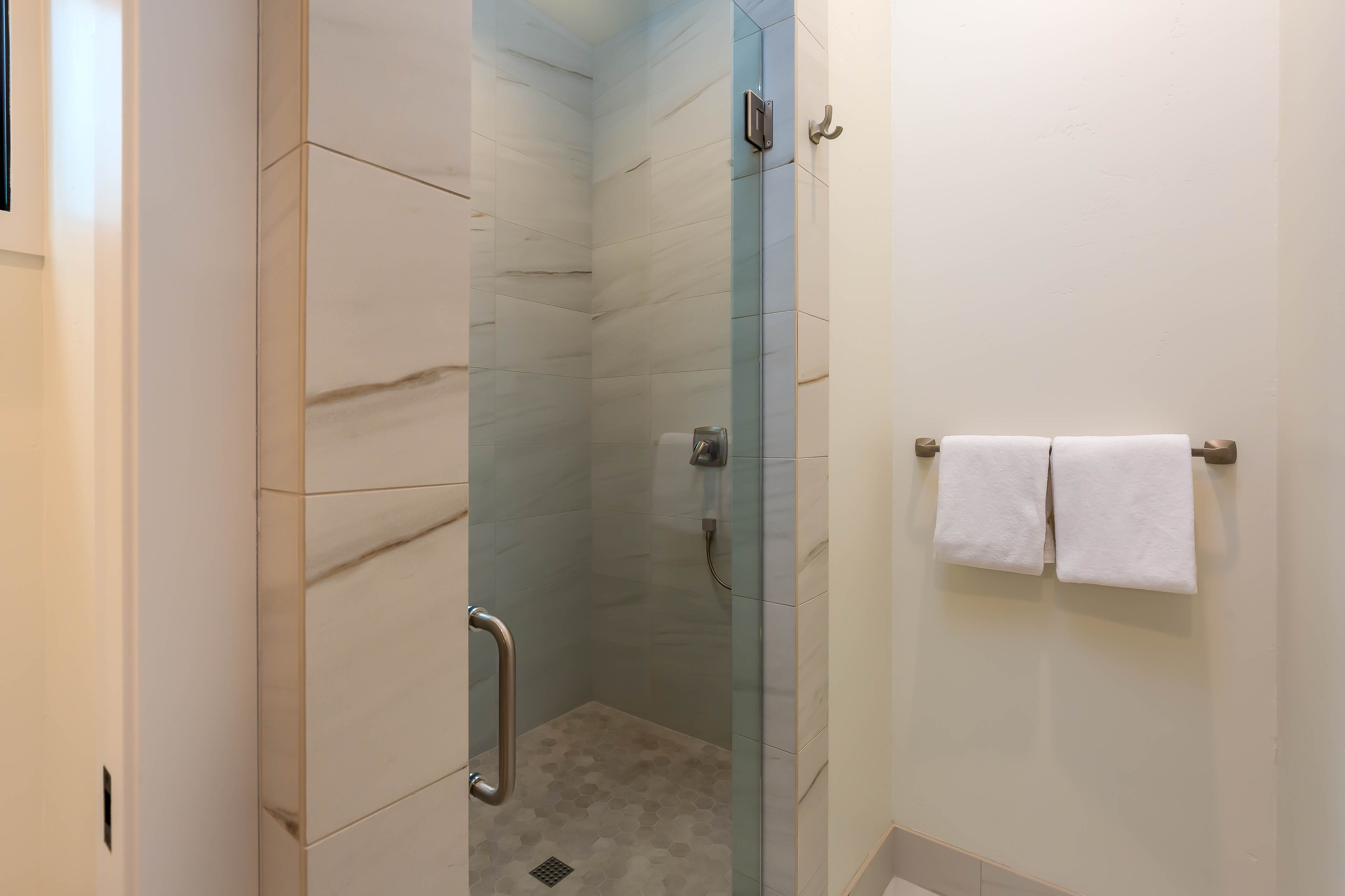 Ensuite King Bathroom 2 - Main Level