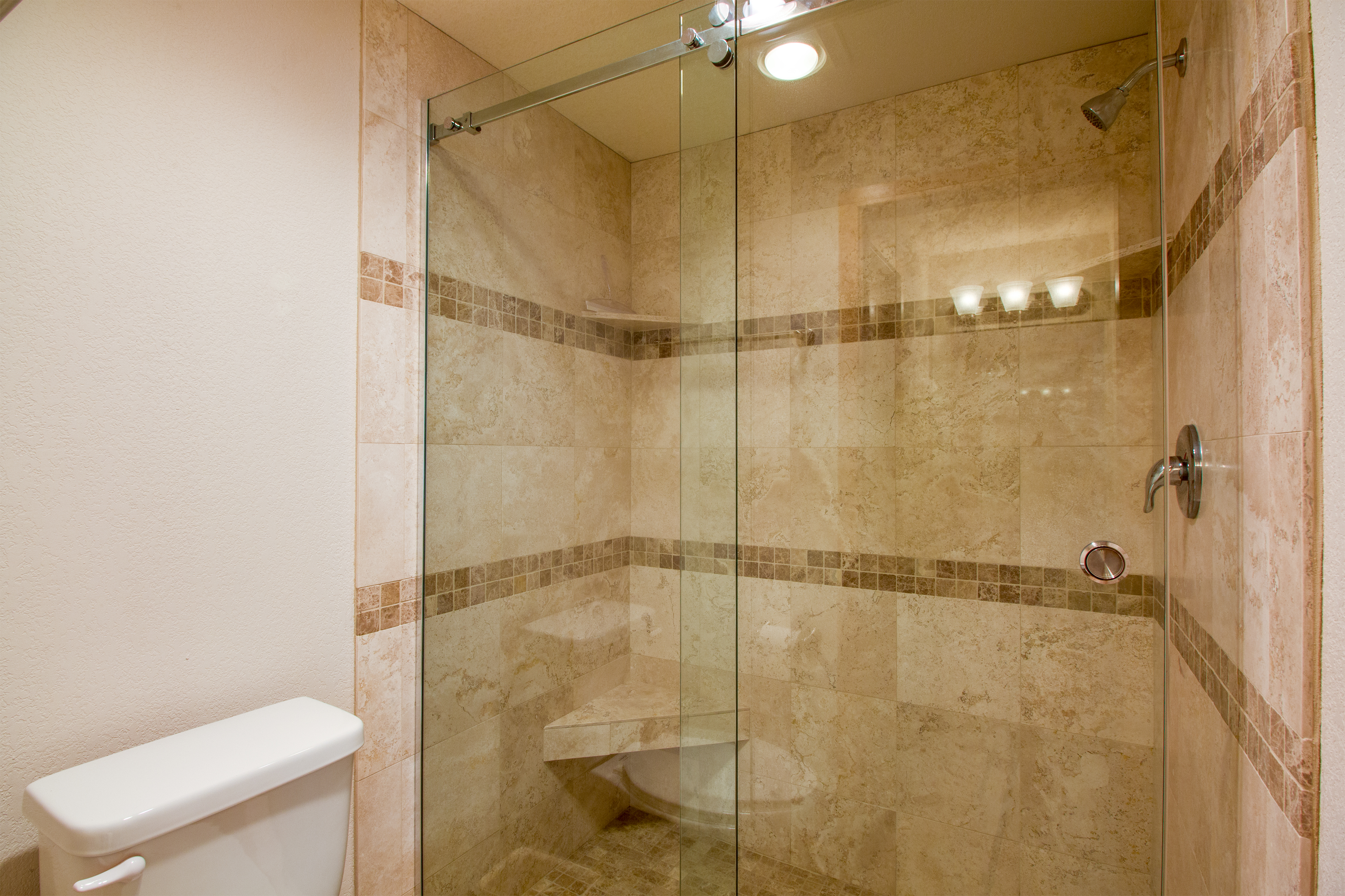 Ensuite Bathroom - Downstairs