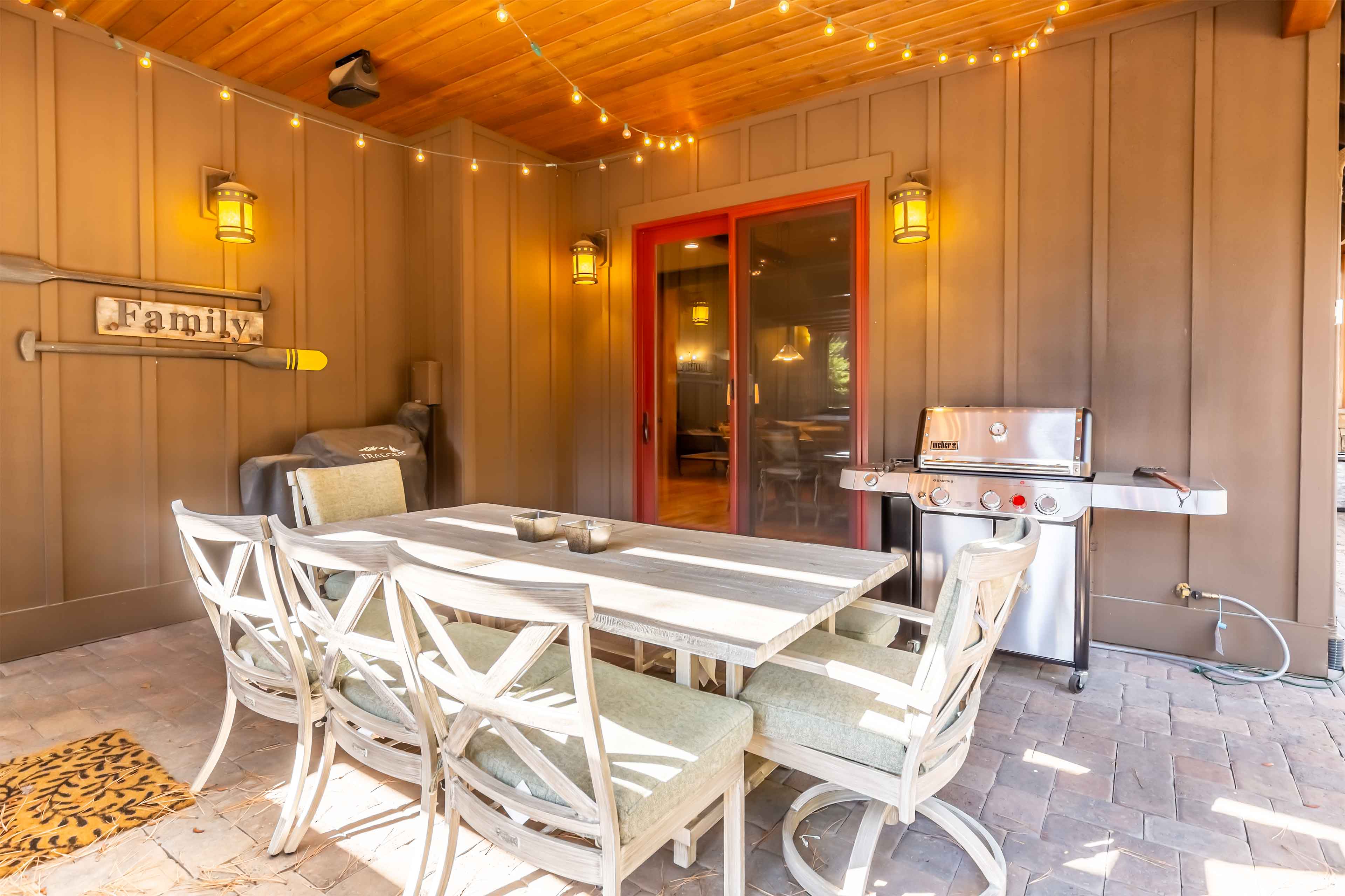 Back Patio Dining and Bque