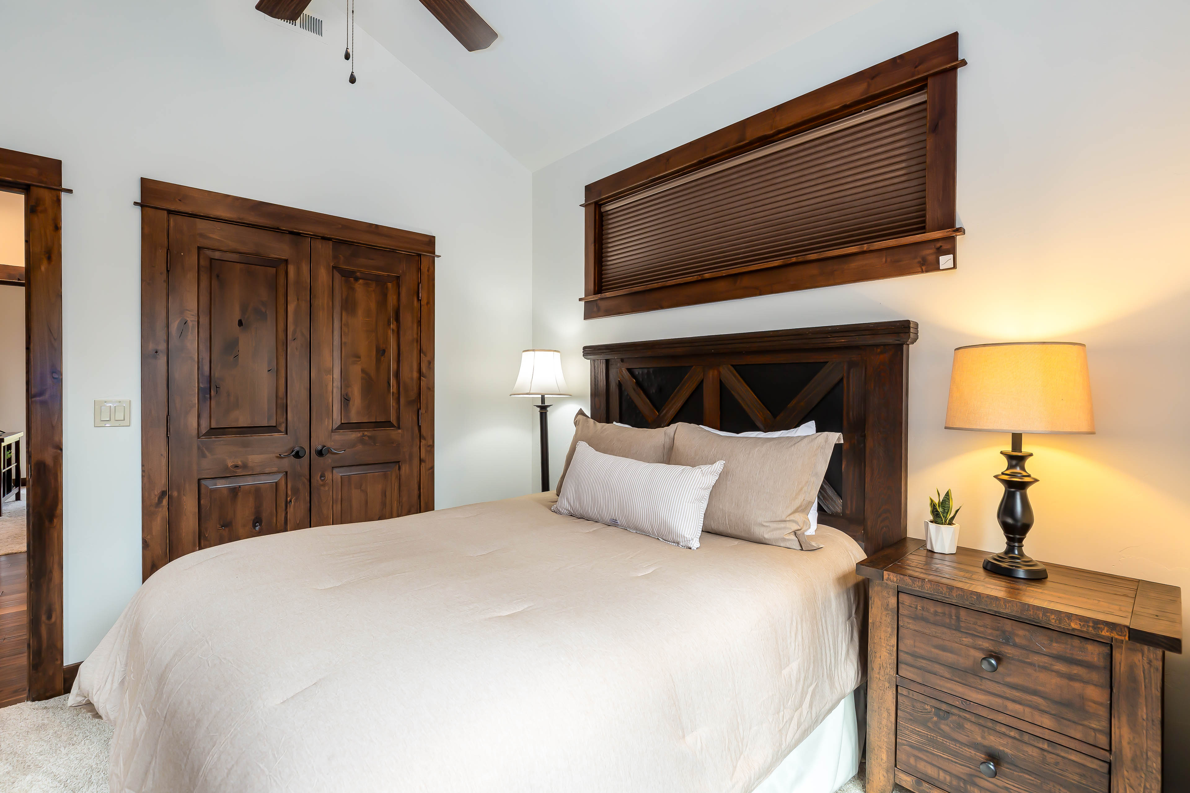Queen Bedroom 1 - Main Level