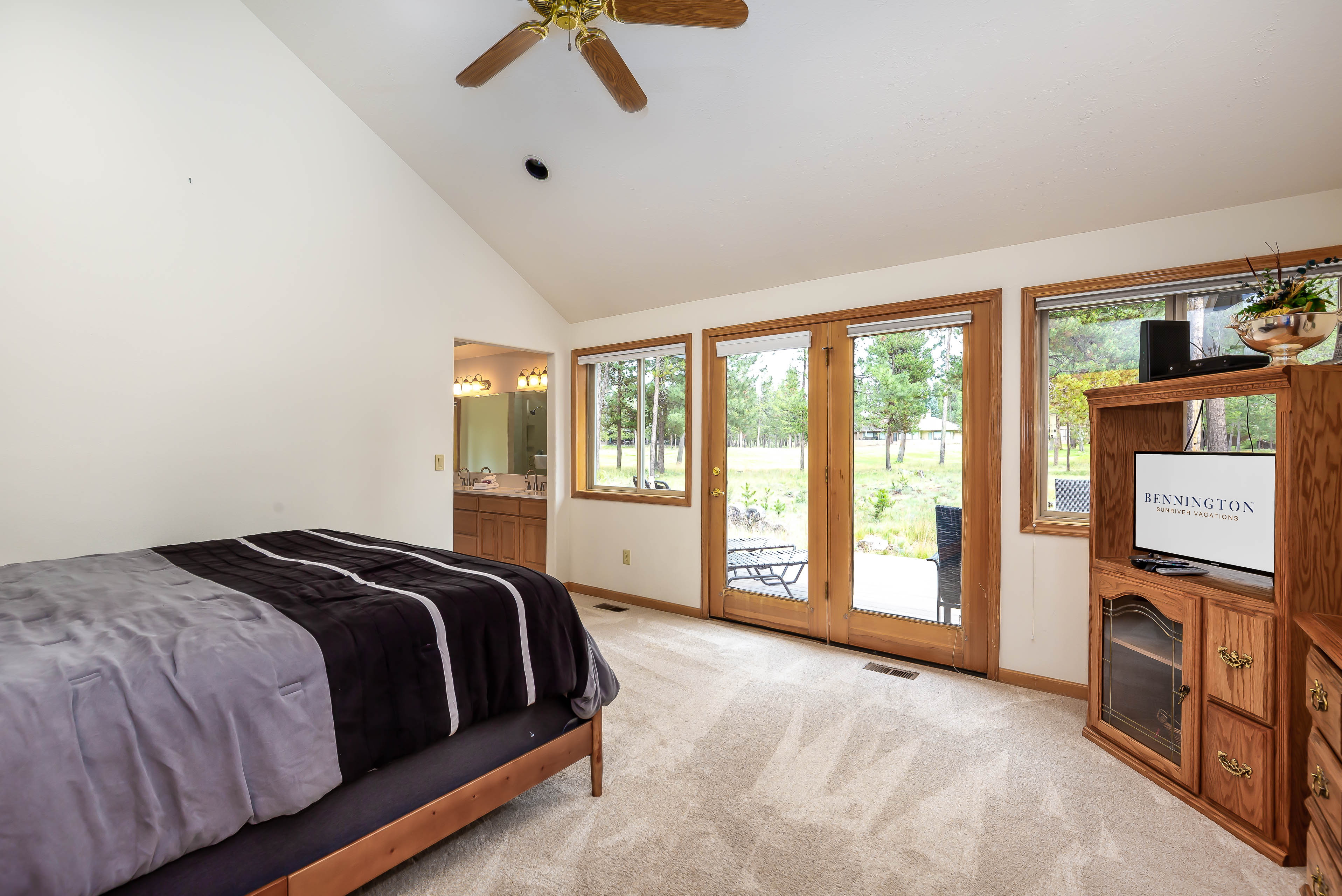 Ensuite King Bedroom