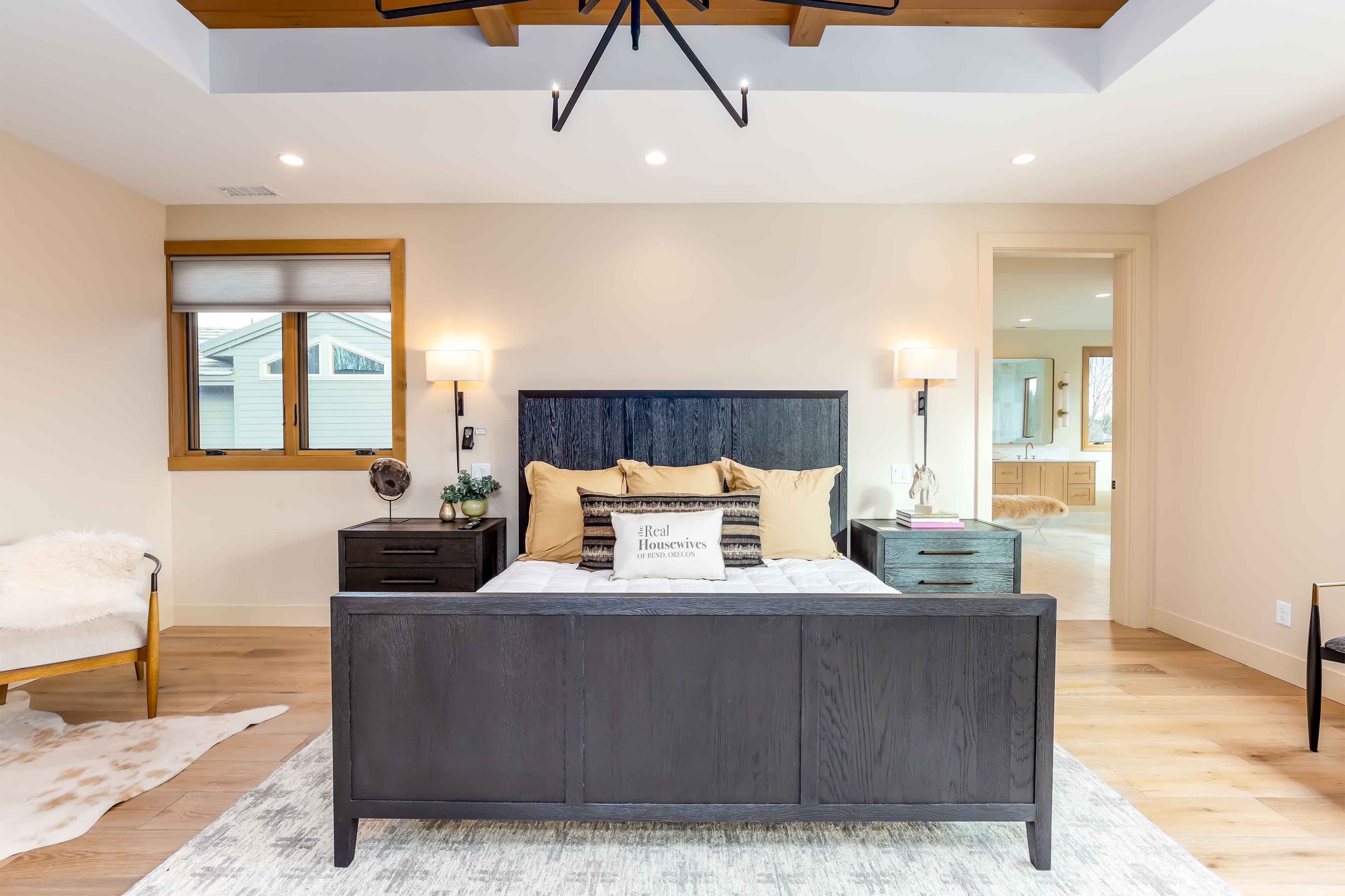 Primary Bedroom Ensuite - Upstairs